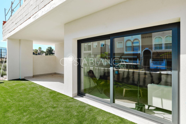 Bungalow - Nowo zbudowane - Torrevieja - RD-30967