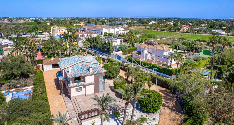 Villa - Sale - Elche/Elx - Elche/Elx