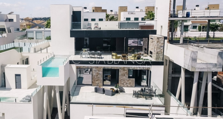 Chalet - Nueva construcción  -  - 