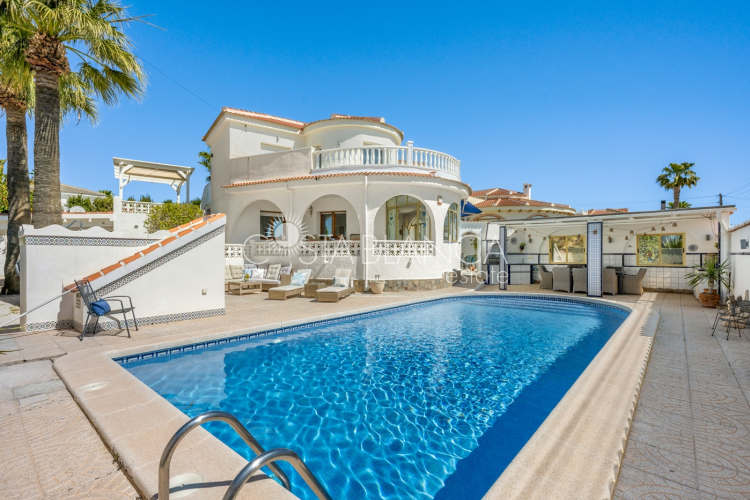 Chalet - Venta -  - K-003564